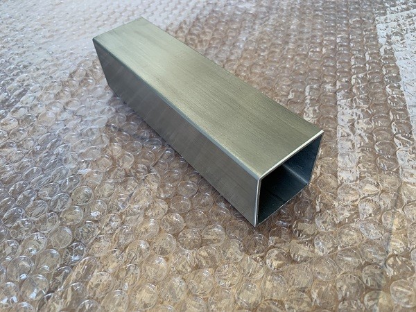 Inox Kaynaklı Paslanmaz Çelik Boru Kare Shape 22.2 × 22.2mm 40 × 40mm